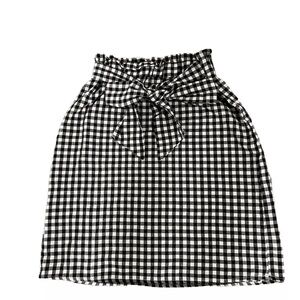 Woman’s SZ 4 Black/White Checked Shein Skirt